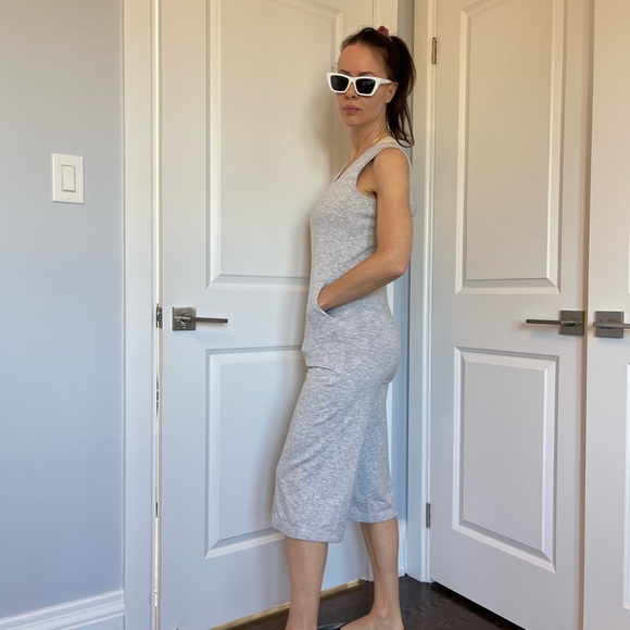 Soft one piece grey jumpsuit - Picture 4 of 8